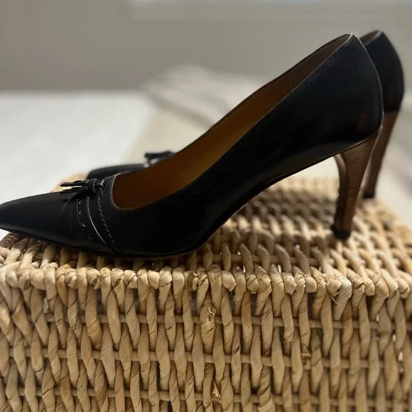 Gucci Tassel Pumps - Picture 10 of 10